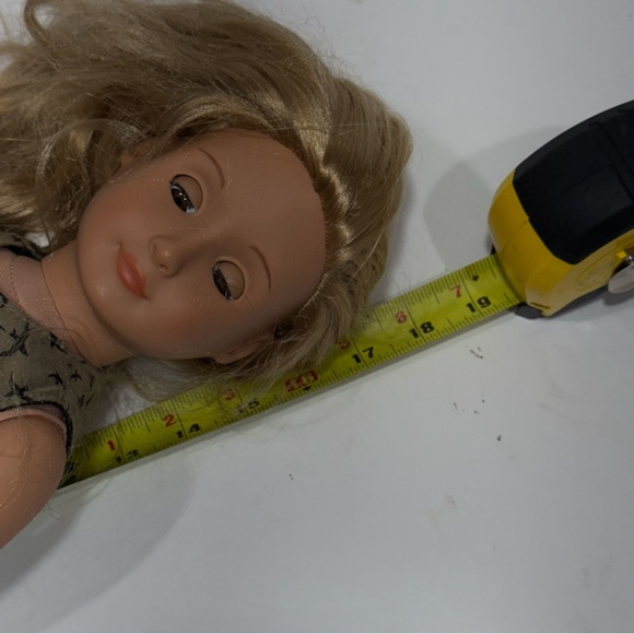 Our Generation by Battat Arianna Light Brown Hair Brown Closing Eye 18" Posable - Picture 9 of 13